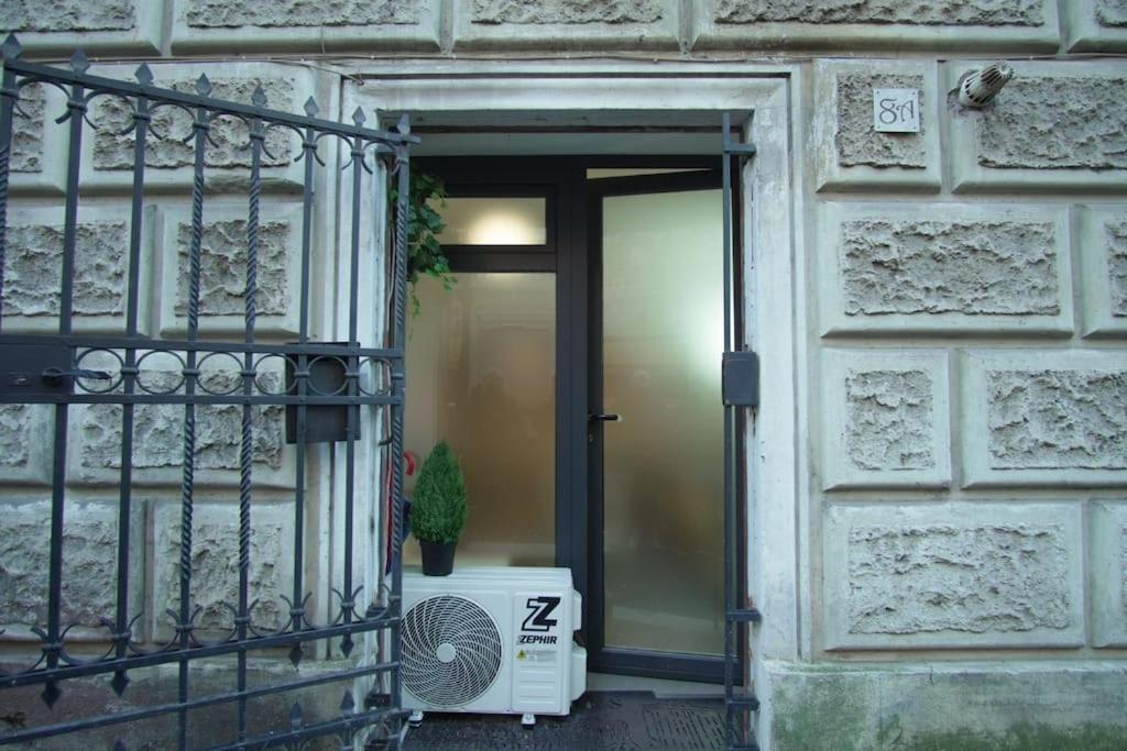 Apartmán Vintage Colosseo Řím Exteriér fotografie